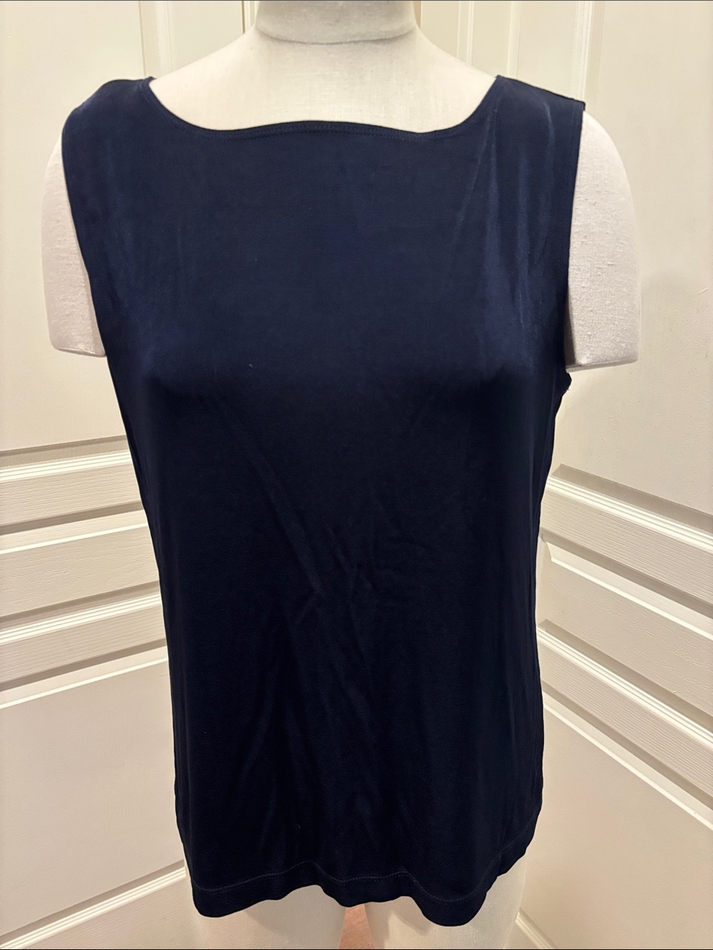 Chico’s size 3 Classic Sleeveless Navy Tank Top